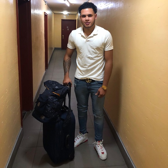 Meet your Posher, Juan - Picture 1 of 1